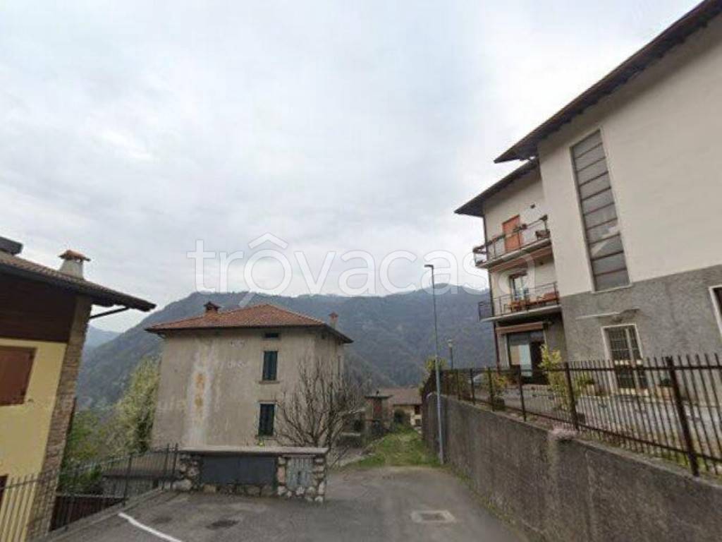 appartamento in vendita a Costa Serina