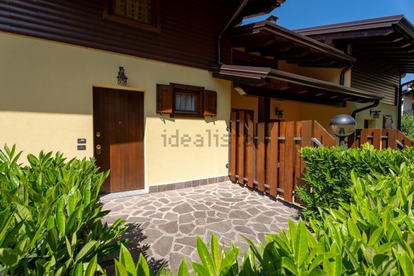 appartamento in vendita a Costa Serina