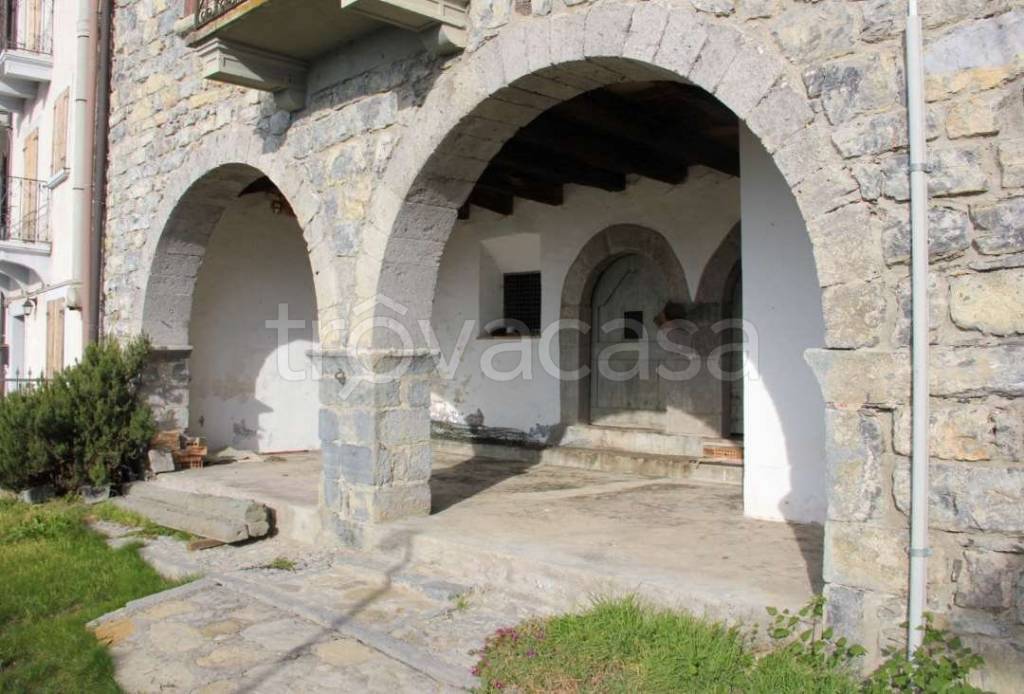 casa indipendente in vendita a Costa Serina