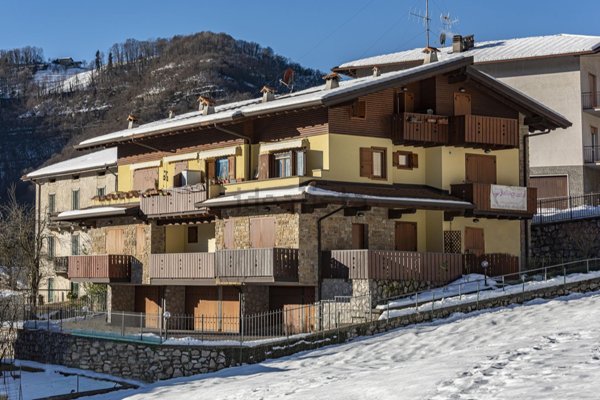 appartamento in vendita a Costa Serina