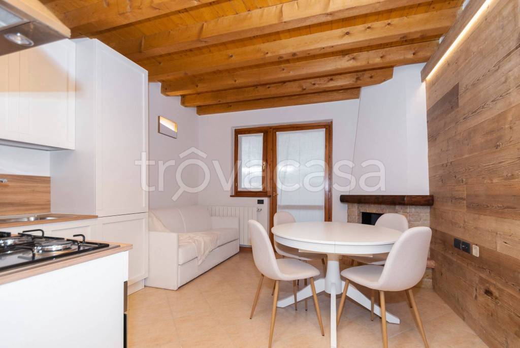 appartamento in vendita a Costa Serina