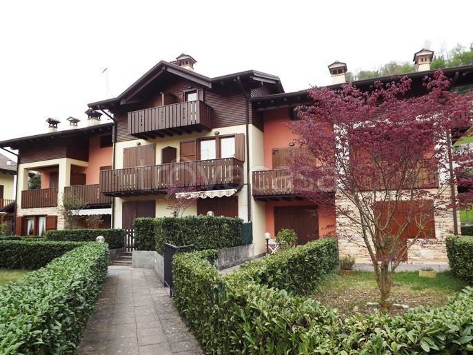 appartamento in vendita a Costa Serina