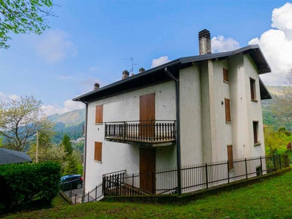 appartamento in vendita a Costa Serina