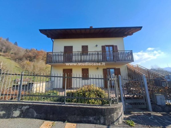 casa indipendente in vendita a Costa Serina