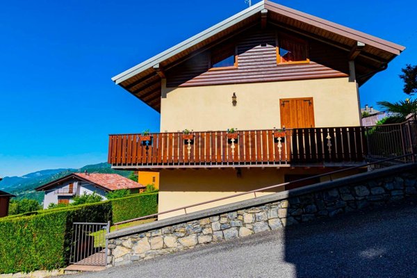 appartamento in vendita a Costa Serina