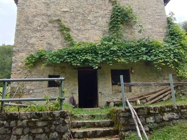casa indipendente in vendita a Costa Serina