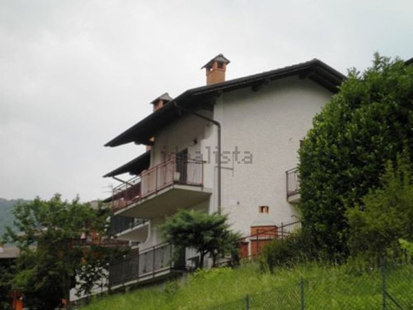 appartamento in vendita ad Algua in zona Rigosa
