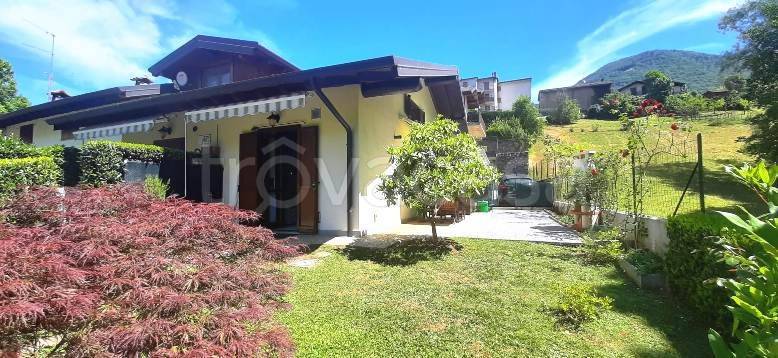 appartamento in vendita ad Algua in zona Rigosa