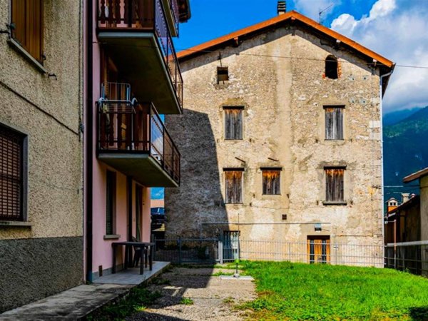 pentavano in vendita ad Algua