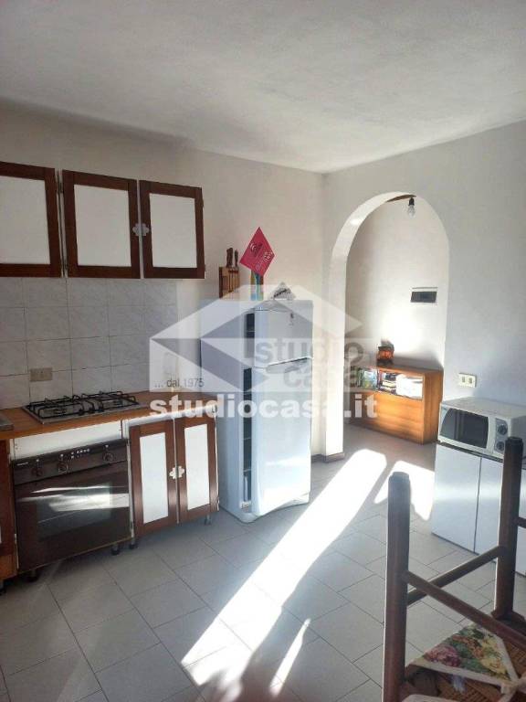 appartamento in vendita ad Algua in zona Frerola