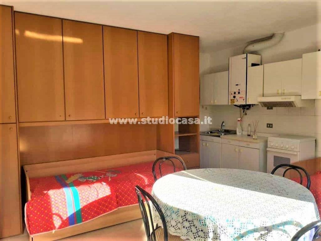 appartamento in vendita ad Algua in zona Rigosa