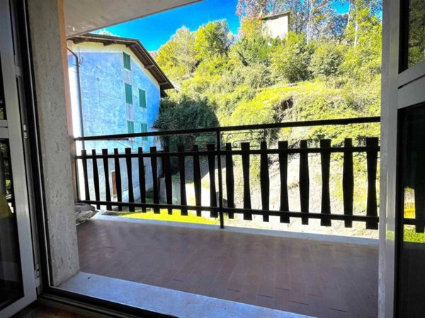 appartamento in vendita ad Algua in zona Sambusita