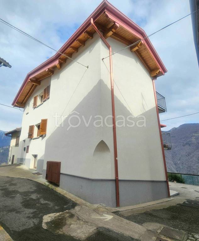 appartamento in vendita ad Algua in zona Sambusita