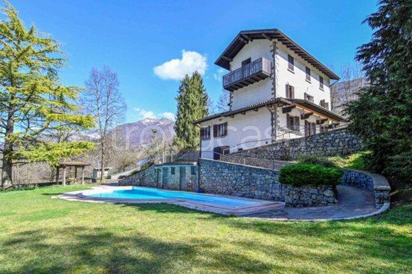 casa indipendente in vendita ad Algua