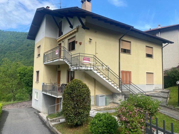 casa semindipendente in vendita ad Algua in zona Pagliaro