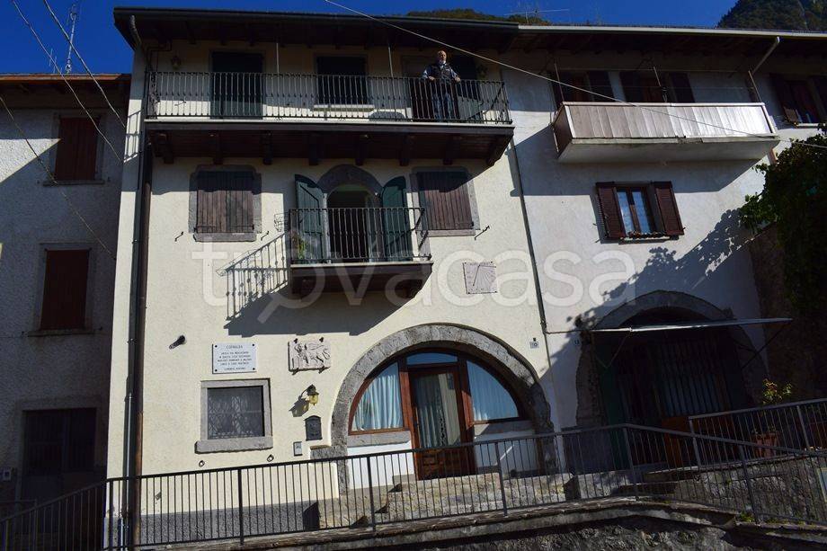 appartamento in vendita a Cornalba in zona Passoni