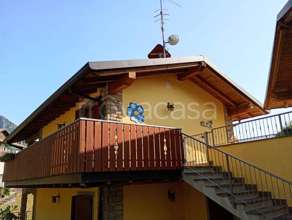appartamento in vendita a Cornalba in zona Passoni