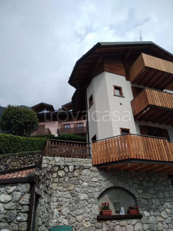 casa indipendente in vendita a Cornalba in zona Passoni