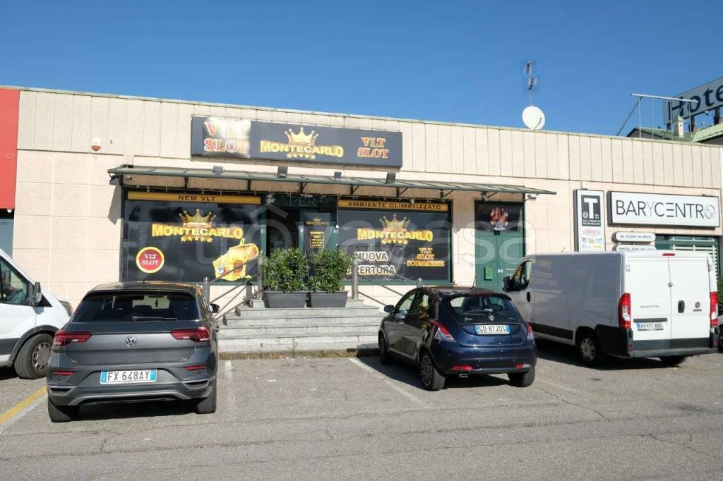 negozio in vendita a Medolago