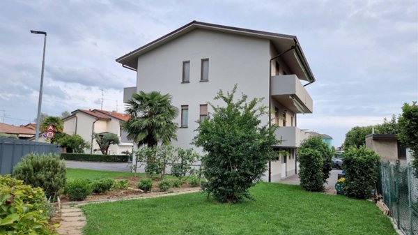 appartamento in vendita a Medolago
