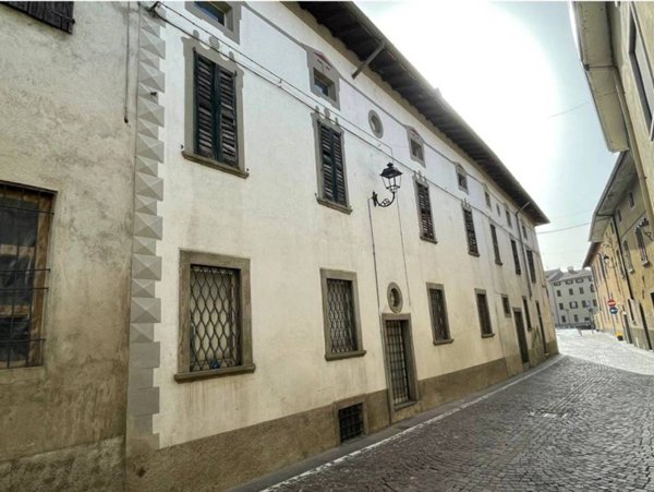 casale in vendita a Medolago