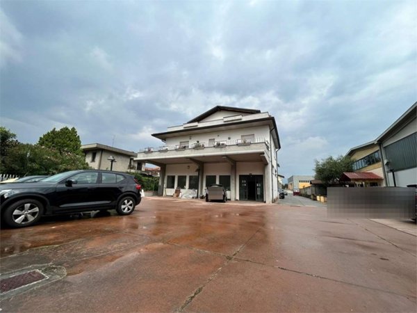 locale di sgombero in vendita a Medolago in zona Torre