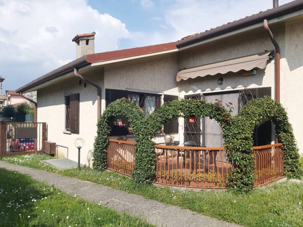 appartamento in vendita a Medolago