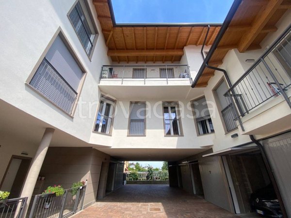 appartamento in vendita a Medolago