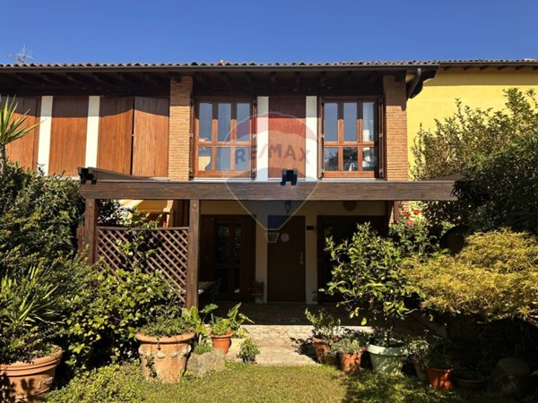 casa indipendente in vendita a Solza