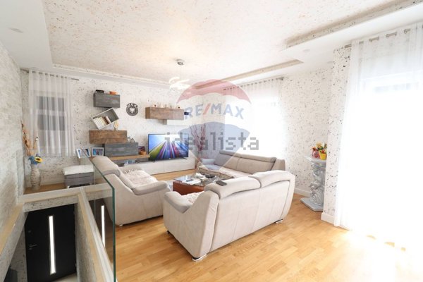 casa indipendente in vendita a Solza