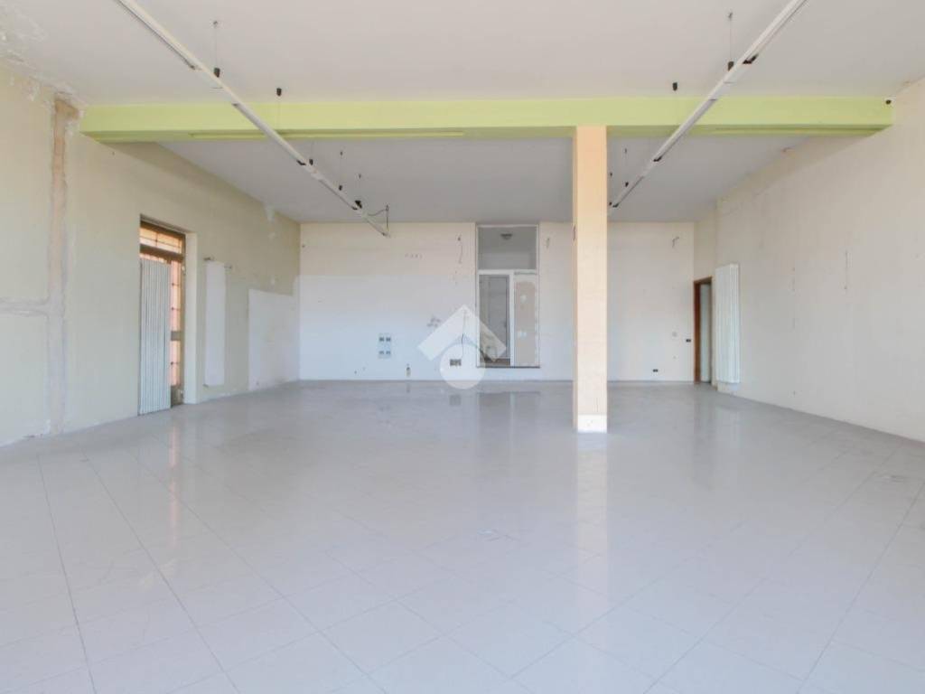 negozio in vendita a Solza