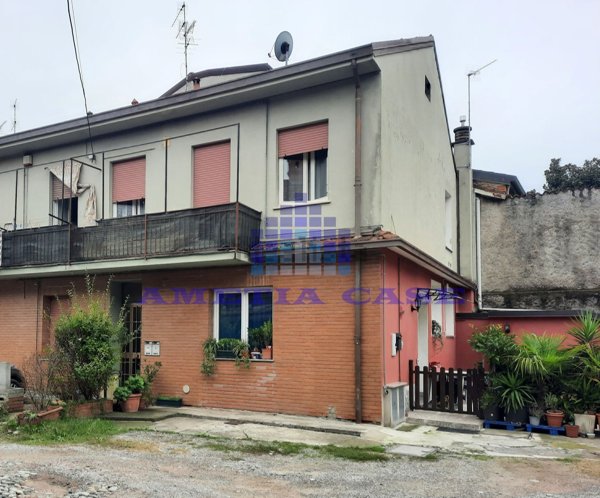 casa indipendente in vendita a Solza