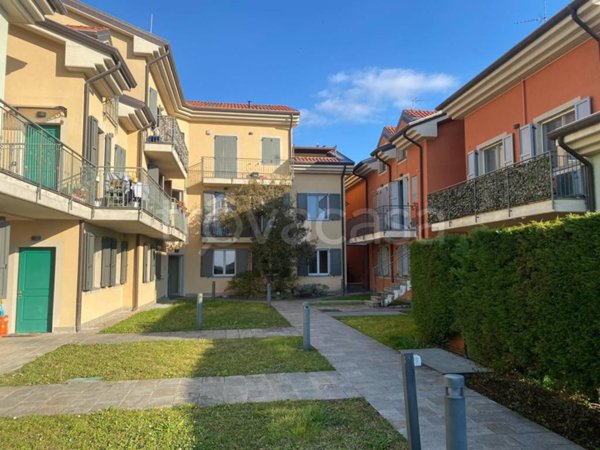 appartamento in vendita a Solza