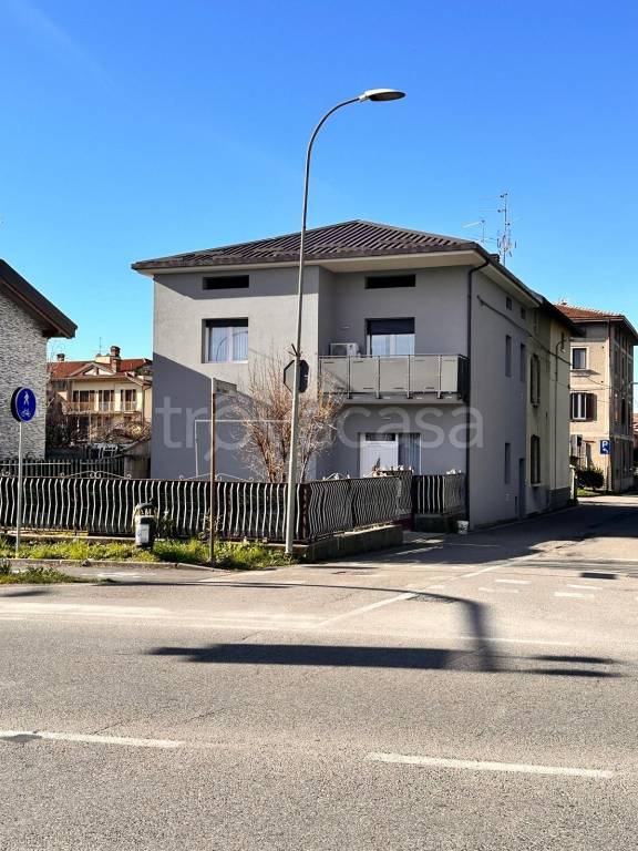 casa indipendente in vendita a Solza