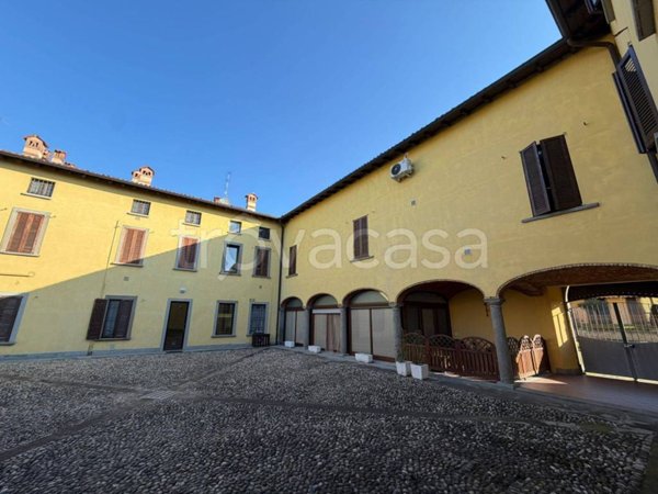 appartamento in vendita a Solza