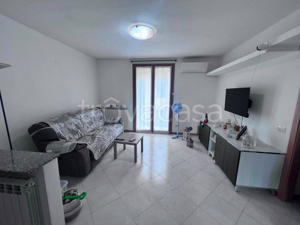 appartamento in vendita a Solza