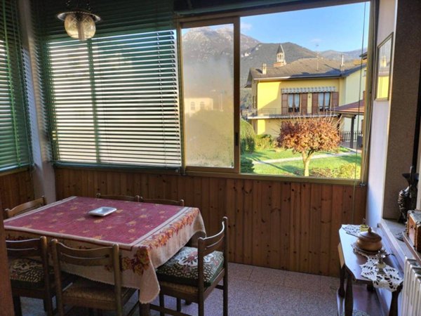 appartamento in vendita a Sant'Omobono Terme in zona Mazzoleni