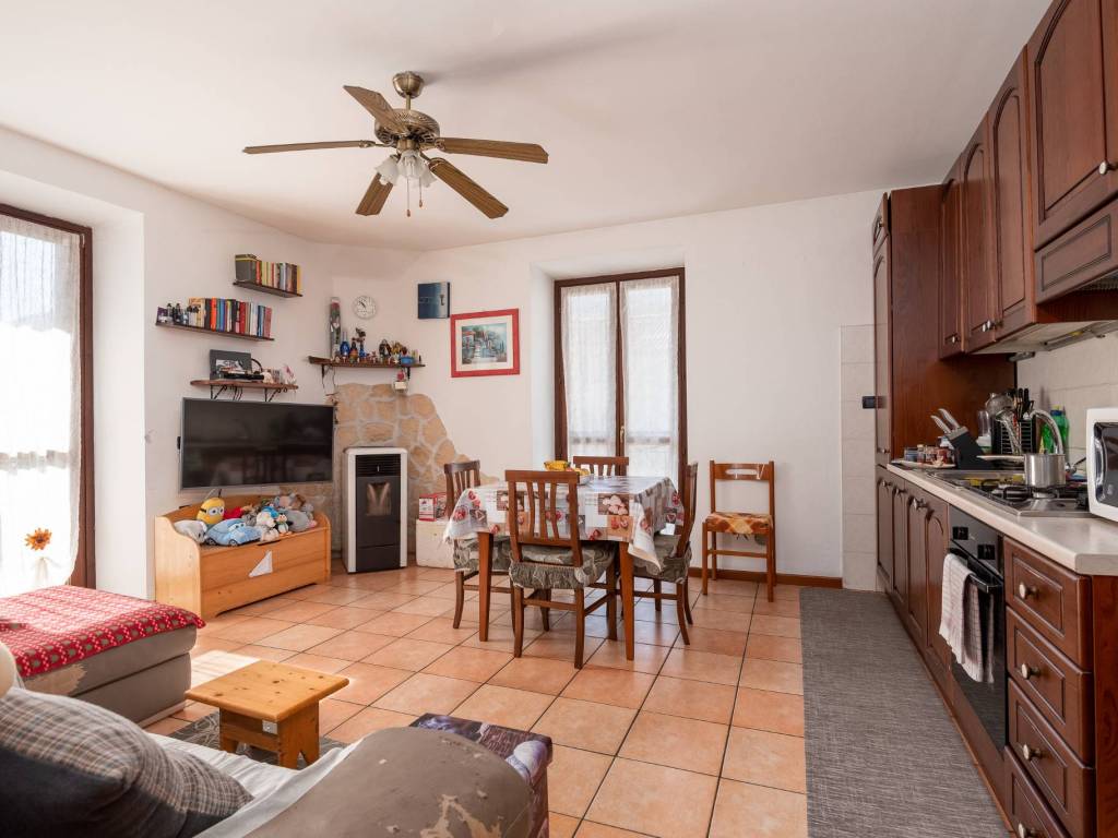 appartamento in vendita a Sant'Omobono Terme
