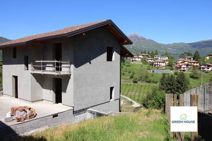 casa indipendente in vendita a Sant'Omobono Terme