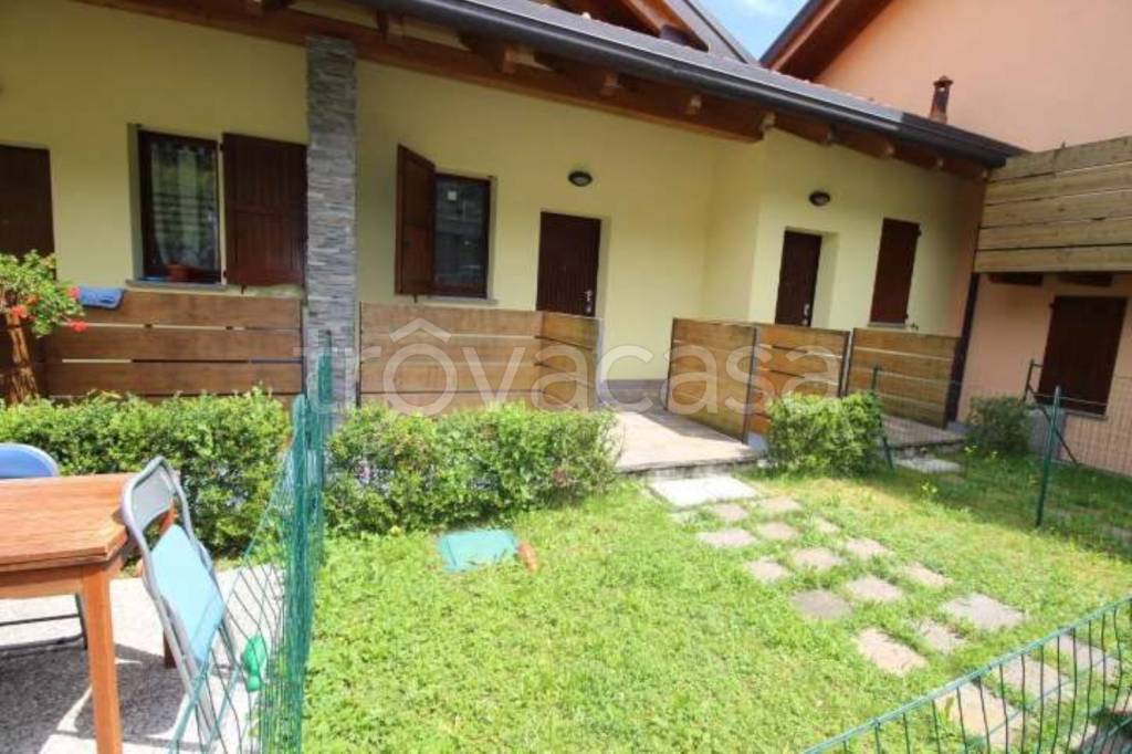 appartamento in vendita a Sant'Omobono Terme