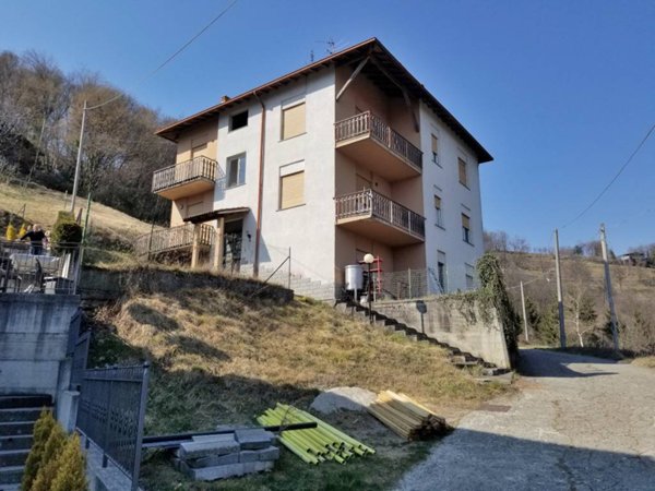 appartamento in vendita a Sant'Omobono Terme