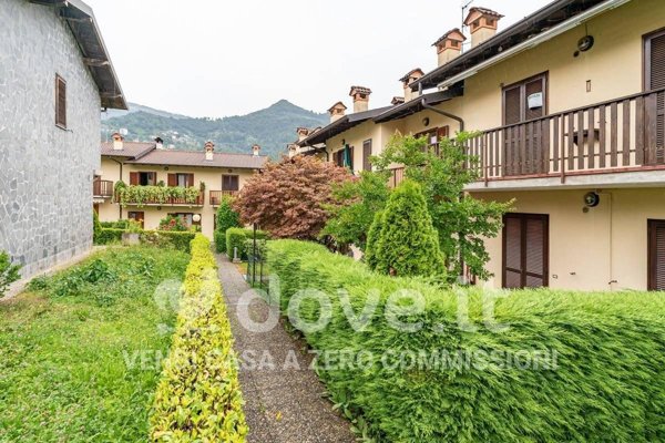 appartamento in vendita a Sant'Omobono Terme in zona Selino Alto
