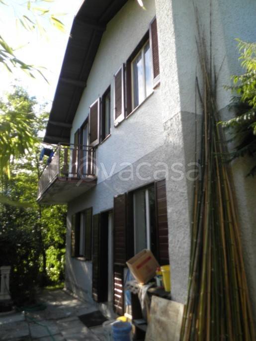 casa indipendente in vendita a Sant'Omobono Terme