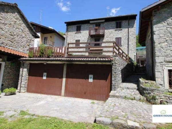 casa indipendente in vendita a Sant'Omobono Terme in zona Selino Alto