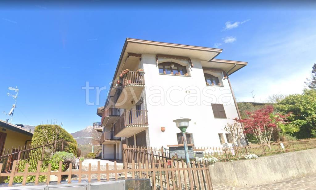 appartamento in vendita a Sant'Omobono Terme