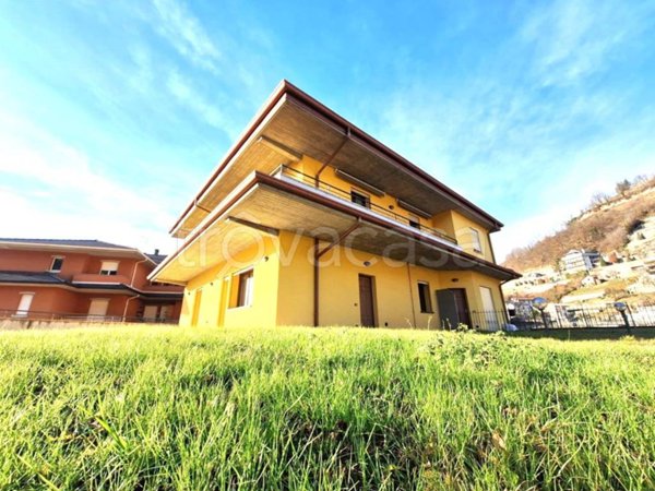 appartamento in vendita a Sant'Omobono Terme