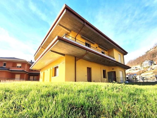 appartamento in vendita a Sant'Omobono Terme