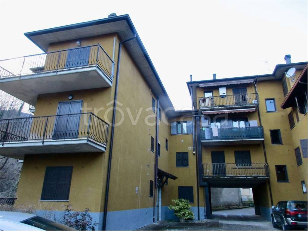 appartamento in vendita a Sant'Omobono Terme
