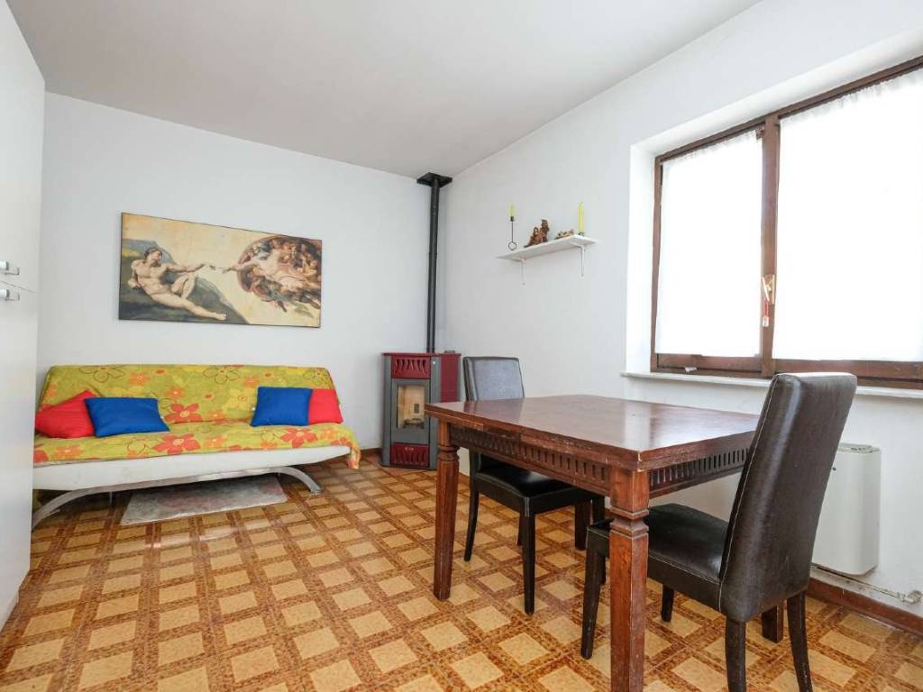 appartamento in vendita a Sant'Omobono Terme in zona Selino Basso