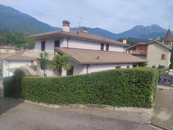 appartamento in vendita a Sant'Omobono Terme